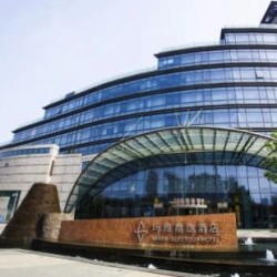 武汉华侨城玛雅嘉途酒店 豪华街景房1晚(含双人早餐+玛雅水公园/欢乐谷门票+晚餐等)