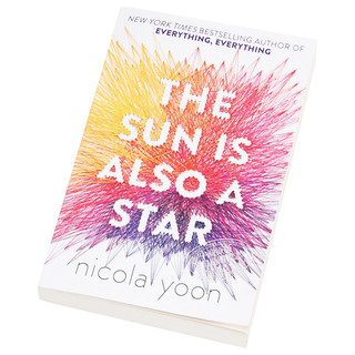 太阳同时也是晨星 英文原版 The Sun is also a Star Nicola