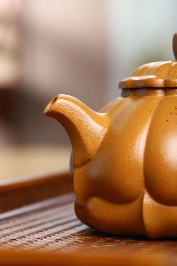 宜兴紫砂壶蟹黄段泥宝灵壶280cc全手工