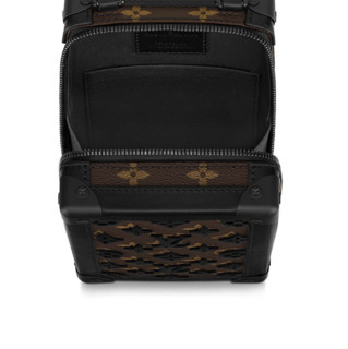 LOUIS VUITTON 路易威登 VERTICAL SOFT TRUNK系列 手袋 M450