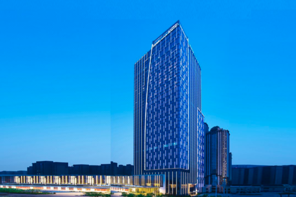 详情>郑州富力万达文华酒店位于郑州金水区中心商务区-金水万达中心