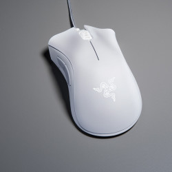 razer雷蛇蝰蛇标准版有线鼠标6400dpi白色