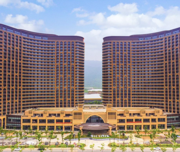 湖州龙之梦动物世界大酒店主题大床双床房1晚含双早双人嬉水世界门票