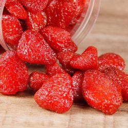 京东plus会员整颗草莓干水果果干含罐250g4件