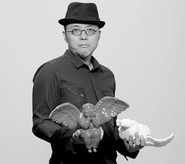 xq稀奇瞿广慈一代宗师245x6x6cm2019玻璃钢手绘