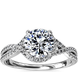 Blue Nile 扭纹光环钻石订婚戒指（仅戒托）