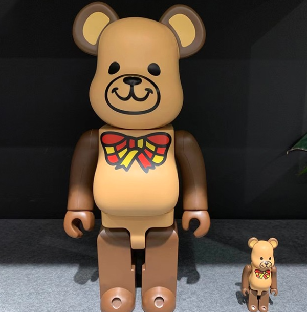 维格列艺术积木熊bearbrick共济熊100400卡通收藏雕塑h280mm