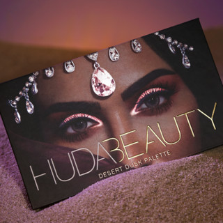 HUDA BEAUTY 18色眼影盘 #沙漠黄昏 25.2g