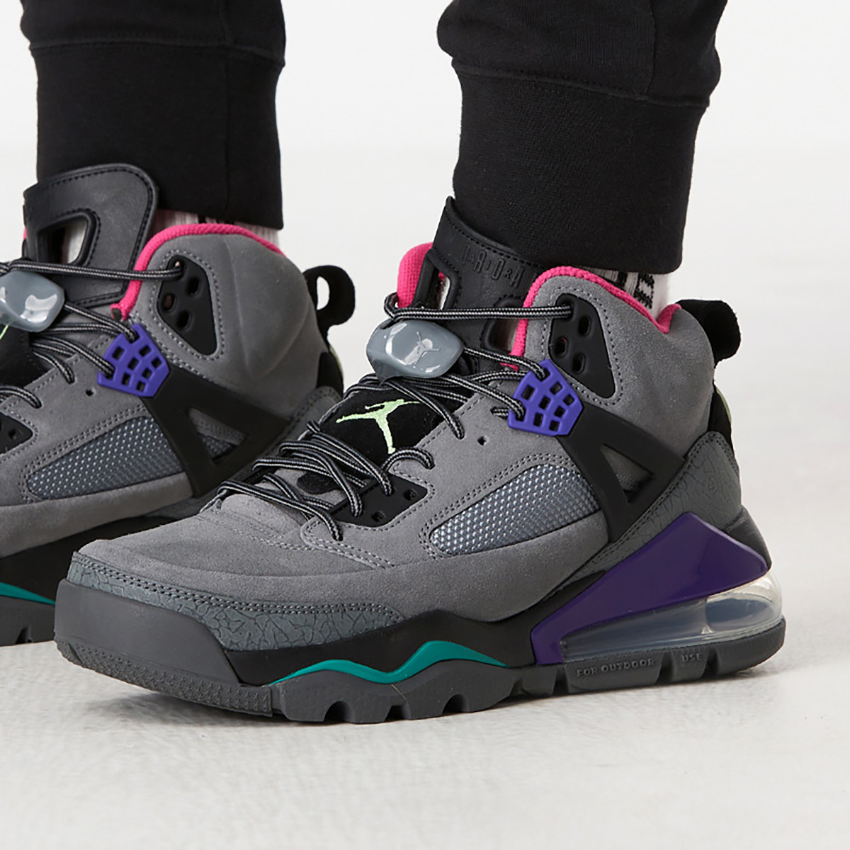 jordan spizike 270 轻便气垫 男款篮球鞋 41 黑/灰