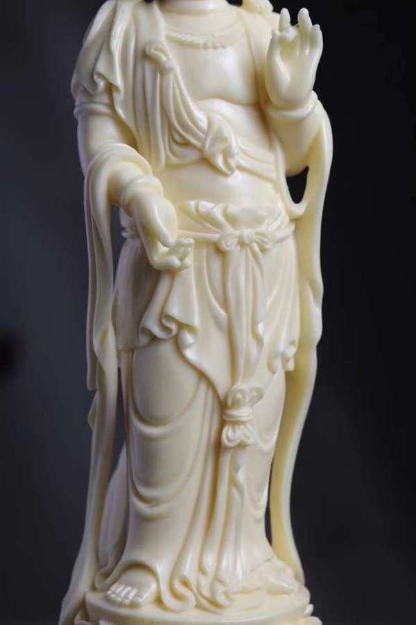 象牙果普慈观音35x85x85cm象牙果桌面摆件