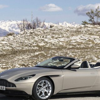 ASTON MARTIN 阿斯顿·马丁 DB11 22款 4.0T V8 Volante