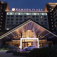 扬州东关街凯莎华美达广场酒店高级大床房