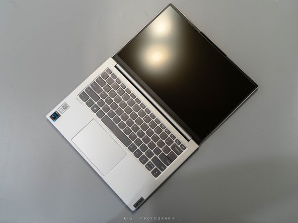 联想小新air142020新款14英寸i51035g116g512gmx350独显