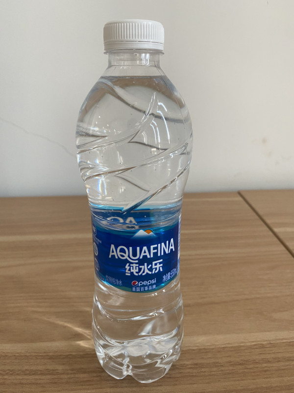 优选天然洁净水源:纯水乐是百事旗下的牌子,百事这个