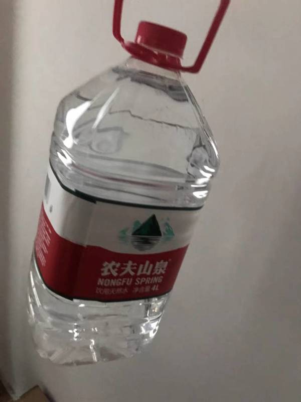 农夫山泉饮用天然水4l6桶2箱