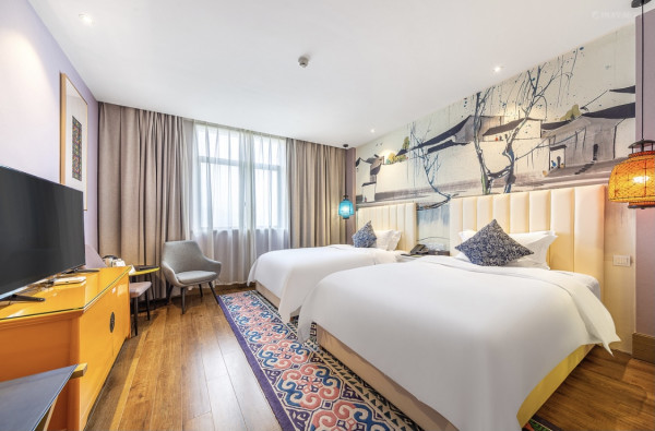 荔波嘉和大酒店 高级双床房1晚(含双早 双人bbq烧烤拼盘 精美点心)