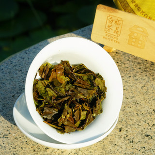 畲依茗 粗茶婆 2020年 寿眉茶饼 300g