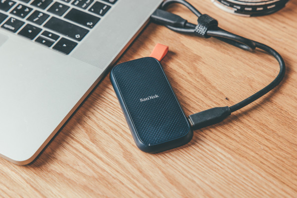 sandisk闪迪e30移动硬盘1tb