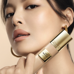 L'OREAL PARIS 巴黎欧莱雅 金致臻颜柔光无暇精华粉底液 #C10粉调一白 30ml