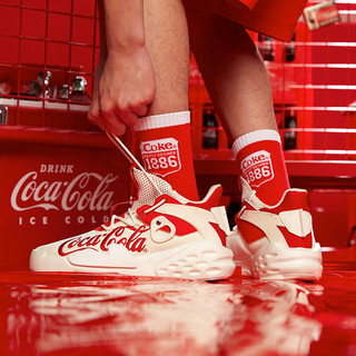 ANTA 安踏 霸道系列 可口可乐联名款 男子休闲运动鞋 11928088S-11 白色/红色 44.5 定制鞋盒款