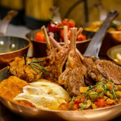 畅饮畅食!凯悦集团37店自助午/晚餐通兑含2大1小权益