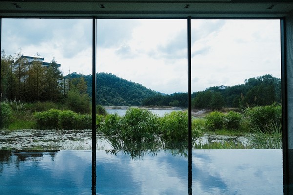 80平米湖景房！原千岛湖安麓！千岛湖安岚酒店 百琴轩湖景美墅 2晚含双早