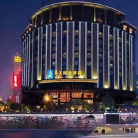 华天精选酒店(长沙五一广场店)高级大/双床间