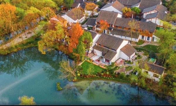 非诚勿扰拍摄地！杭州西溪十里芳菲度假村落 芳扉特色房 1晚（含早+西溪湿地门票+迷你吧+冥想体验等）