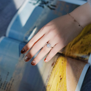 Blue Nile花卉光环钻戒求婚订婚戒指克拉戒指群镶圆形钻石GIA证书