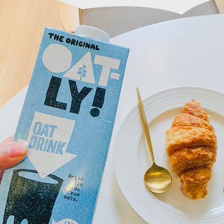 OATLY 噢麦力 燕麦露谷物饮料组合装 3口味 4L（咖啡大师燕麦饮1L*2+原味燕麦露1L+巧克力味燕麦露1L）