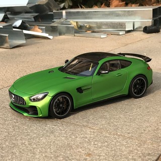 Almost Real 1/18 2017款奔驰AMG GTR 哑光绿色