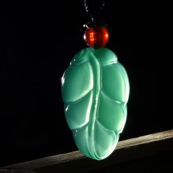 高冰玉髓金枝玉叶挂件