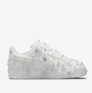 NIKE 耐克 Air Force 1 LXX SWRVSKI 女子运动鞋