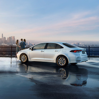 toyota 一汽丰田 卡罗拉 21款 1.2t s-cvt 精英plus版