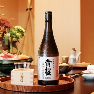 黄樱 纯米大吟酿 伏水仕込 日本清酒 山田錦酒米 洋酒 720ml 礼盒装