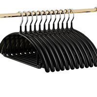 越图 无痕浸胶衣架 30只 曜石黑