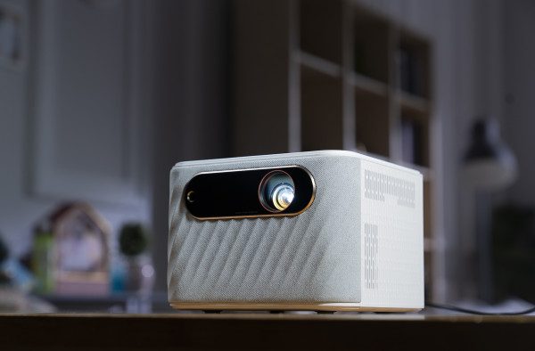 小编精选联想t500智能家用投影仪