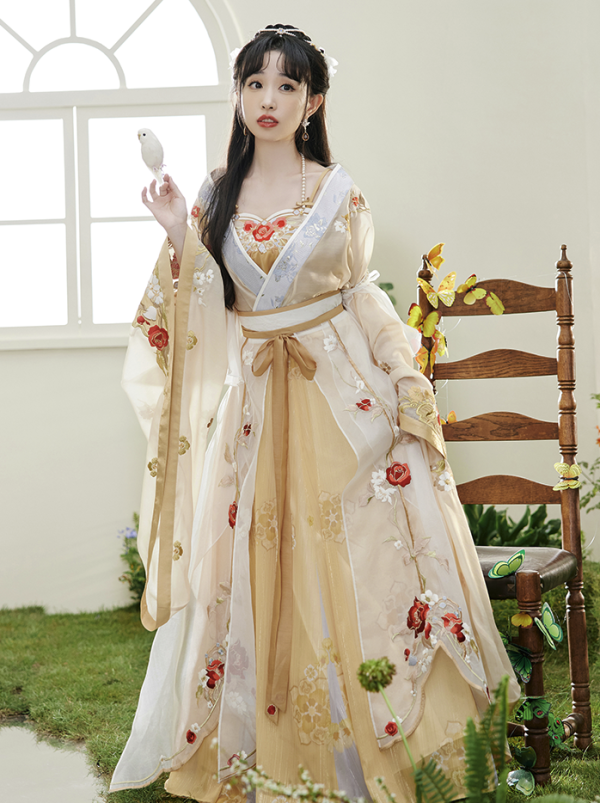 十三余小豆蔻儿迪士尼贝儿公主合作款野兽玫瑰刺绣国风