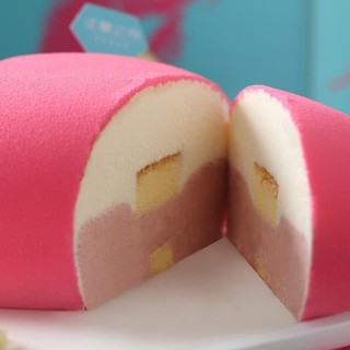Fa Lan Zhi Wen 法兰之吻 小粉红 草莓白巧克力慕斯蛋糕 6寸 2磅 礼盒装