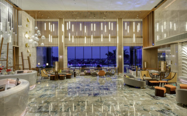 一线海景白沙滩周末不加价北海银滩皇冠假日酒店高级房2晚连住含2大1