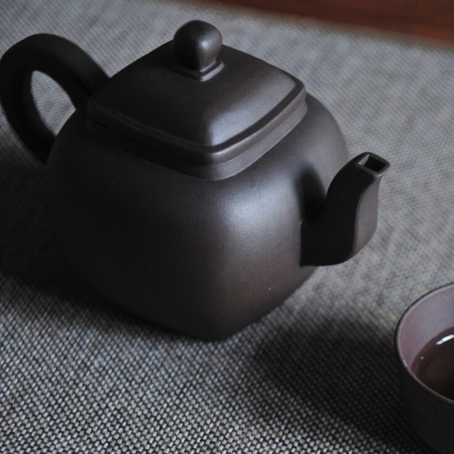 上海博物馆四足方壶紫砂茶壶270-280ml 褐色【报价价格评测怎么样