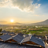 腾冲约珥·全景温泉度假客栈 蝶吻·温泉泡池景观大床房