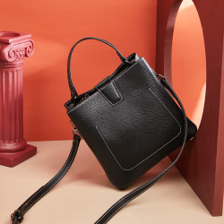 werwilson威尔逊女包2022新款百搭水桶包手提包宽肩带斜挎包