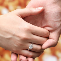 darryringdr求婚钻戒女士佩戴钻石戒指believe系列纯爱款定制2克拉h色