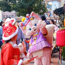 去陪玲娜貝爾過第一個新年！上海迪士尼度假區樂園多款門票（早鳥套票/1日票/2日票/大學生套票）