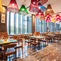 大理洱海天域英迪格酒店140度湖景高级大床房