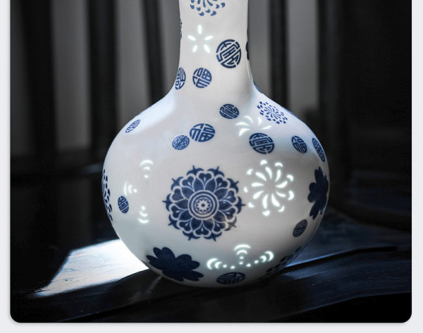 古青花玲珑瓷花瓶天球瓶