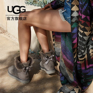 UGG 1016501-B 女士雪地短靴