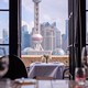 传奇酒店，穿越回文艺且浪漫的老上海！上海和平饭店 费尔蒙大床房1晚套餐（含双早+和平爵士卷1份+SPA抵扣券等）