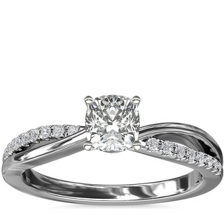 补贴购：Blue Nile 0.70 克拉垫形钻石+密钉和光面分叉戒环钻石订婚戒指